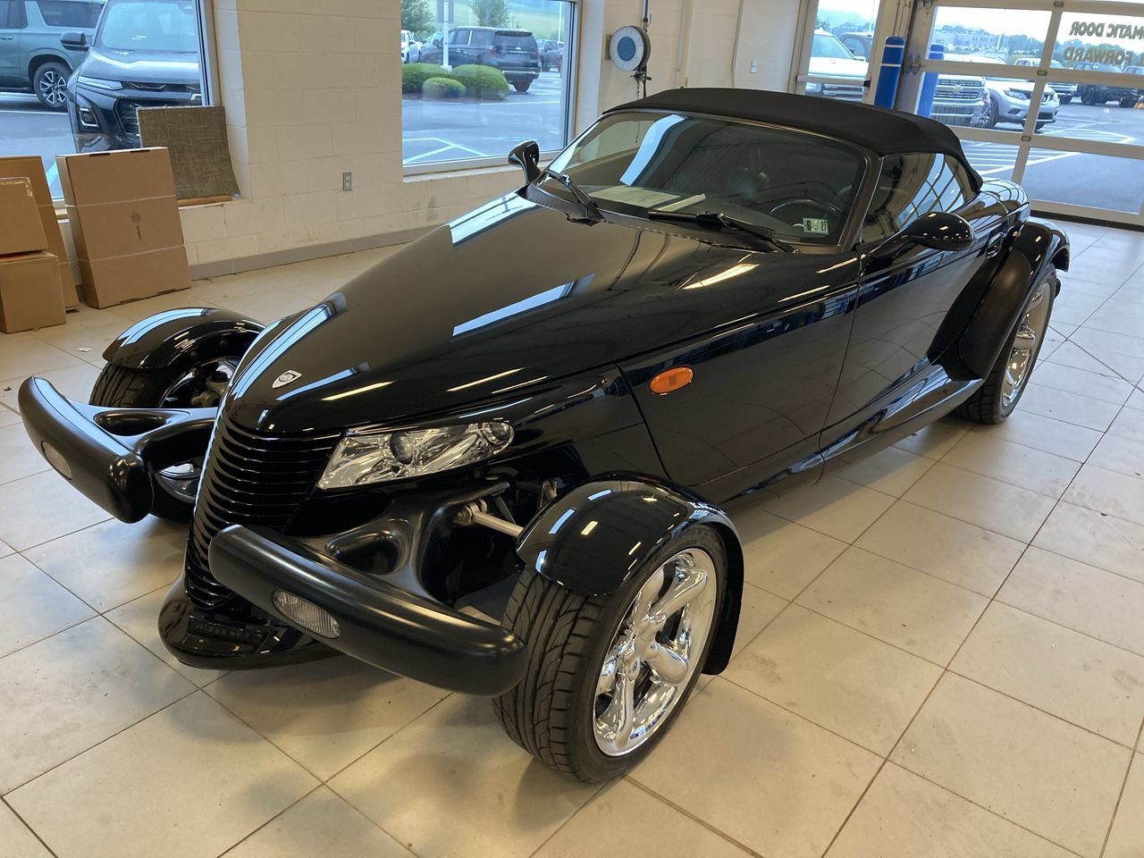 Used 2000 Plymouth Prowler RWD video 3