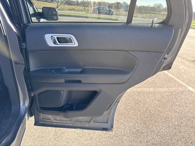 Used 2013 Ford Explorer XLT image 17