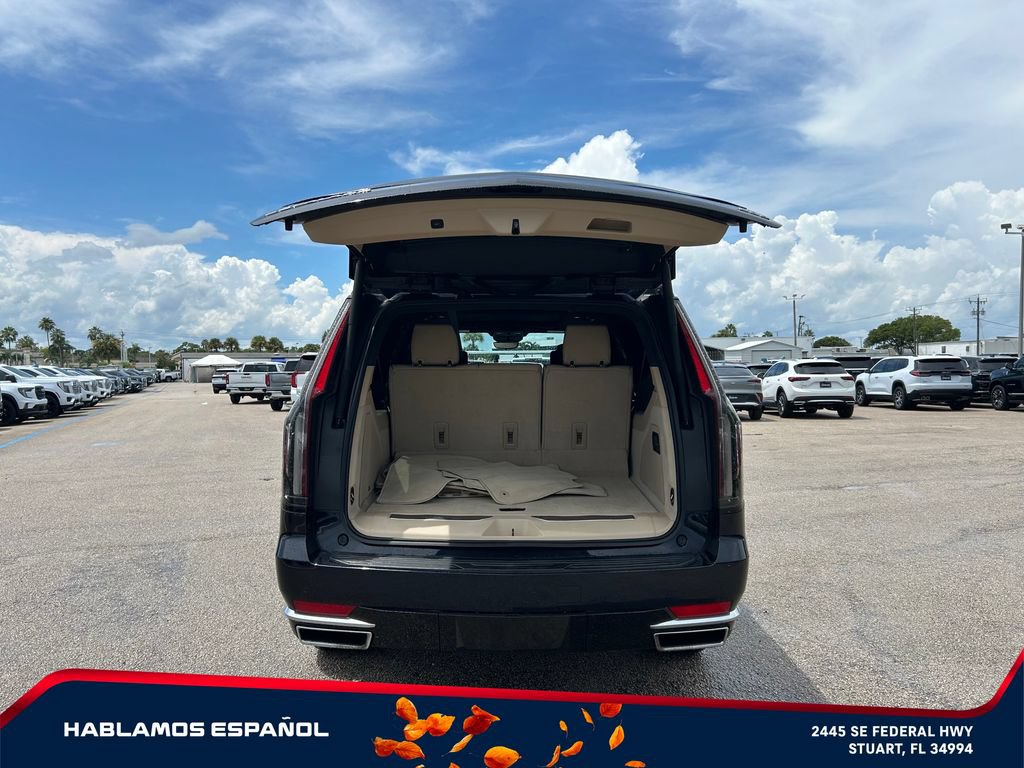 Used 2021 Cadillac Escalade ESV Premium Luxury w/ Driver Assist Tech Package RWD image 17