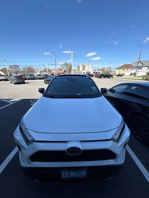 Used 2023 Toyota RAV4 XSE AWD/4WD image 10