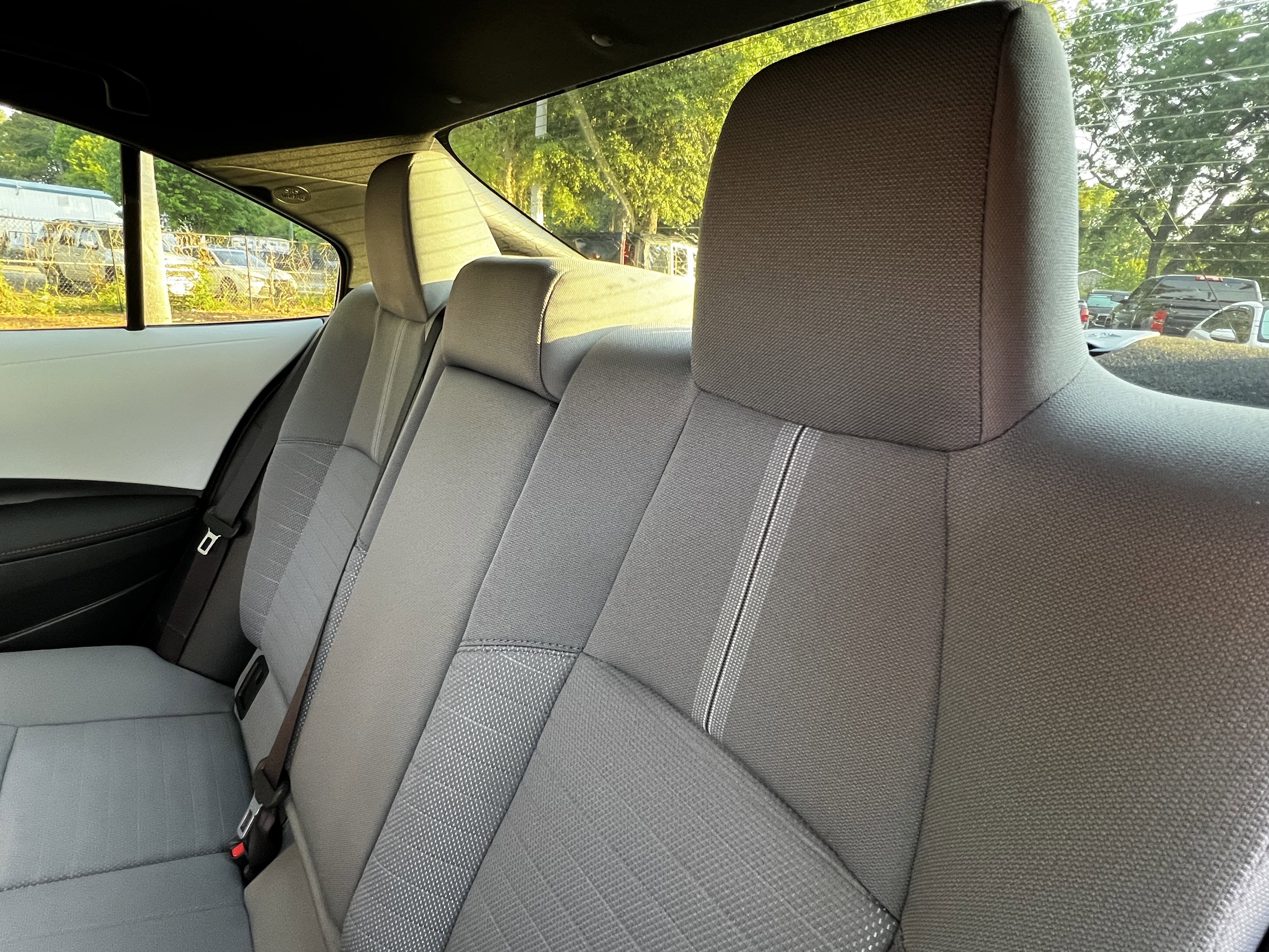 Used 2025 Toyota Corolla SE FWD image 33