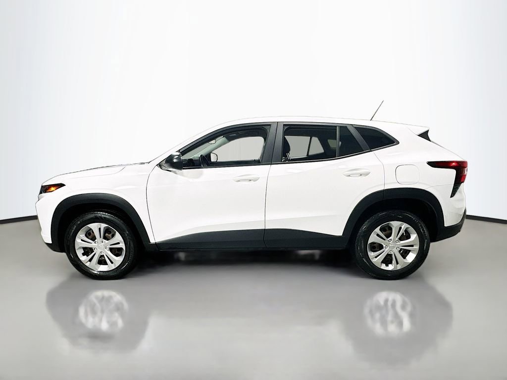 Used 2024 Chevrolet Trax LS image 5