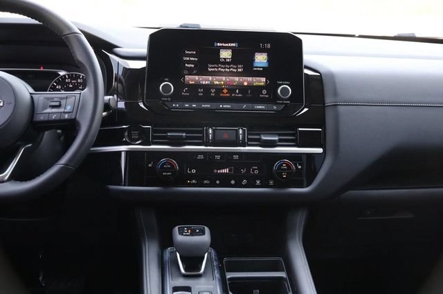 Certified 2025 Nissan Pathfinder SV w/ SV Premium Package FWD image 28