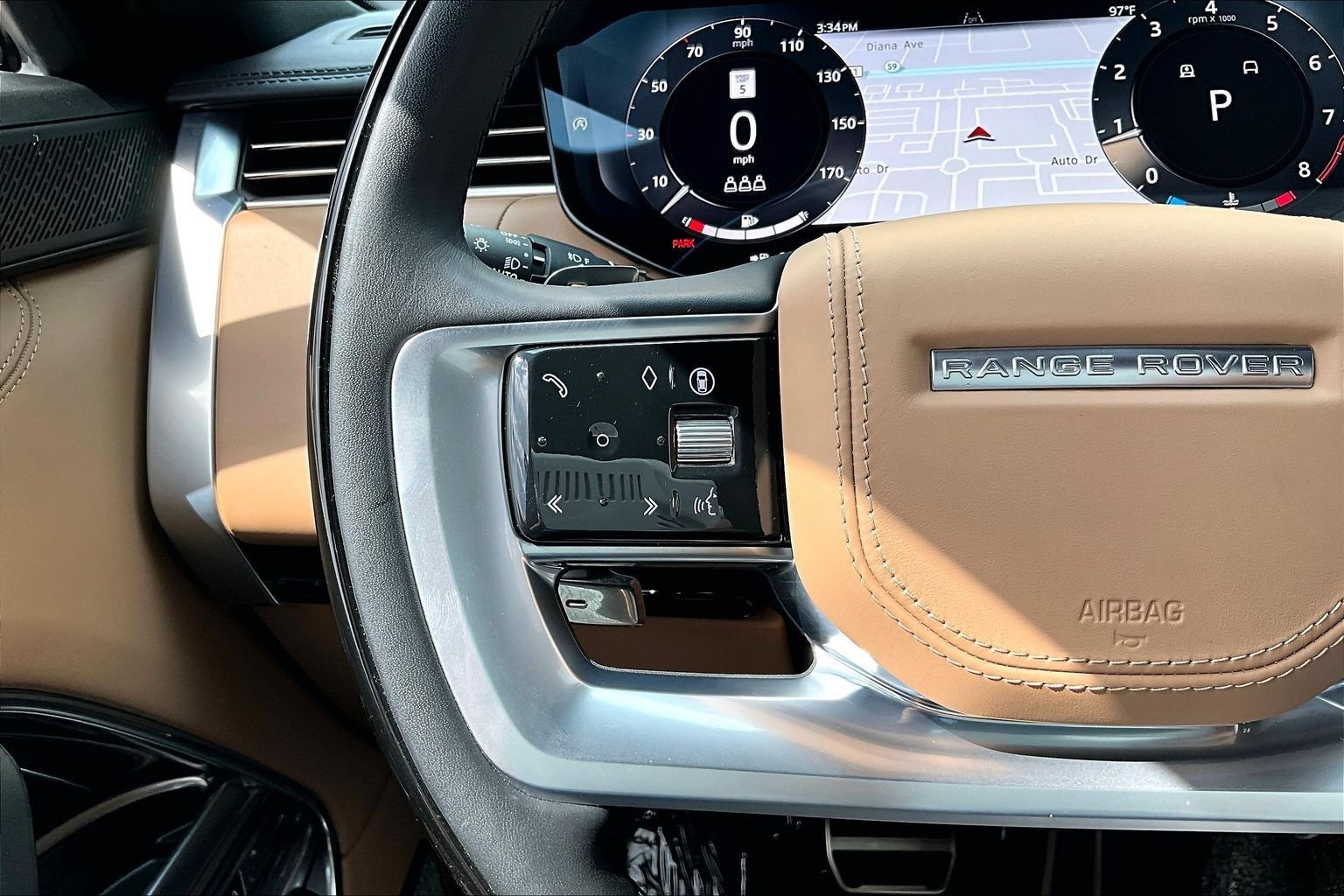 Certified 2025 Land Rover Range Rover Autobiography AWD/4WD image 17