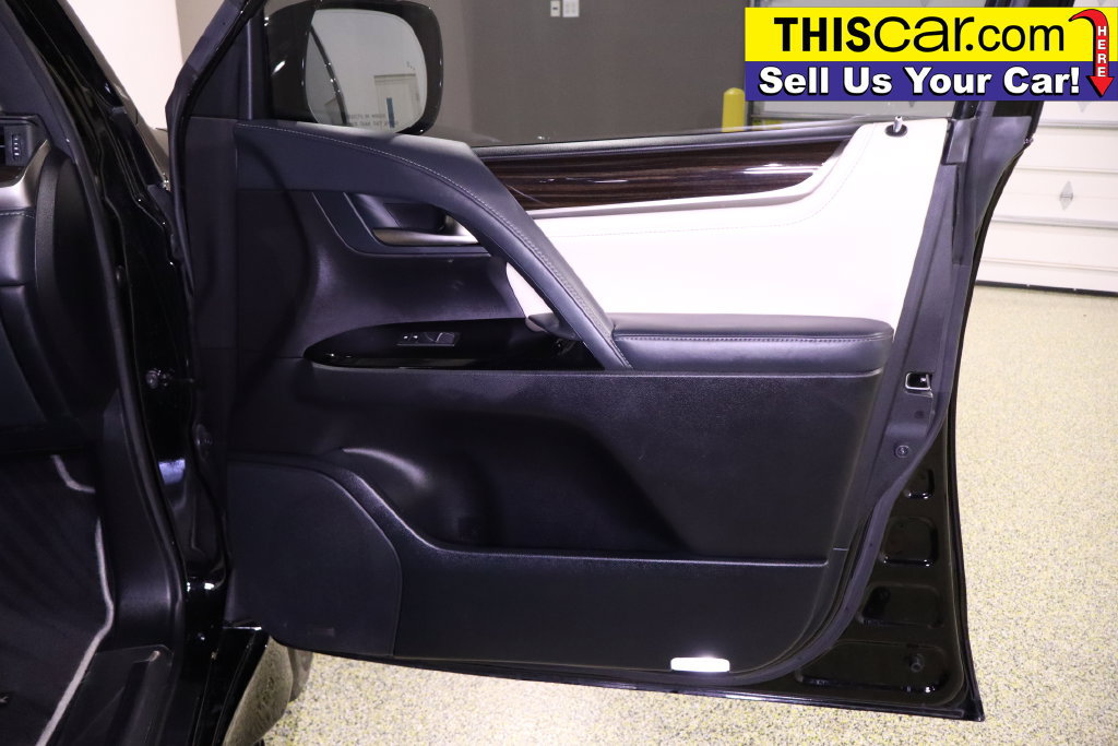 Used 2019 Lexus LX 570 4WD w/ Inspiration Series image 46