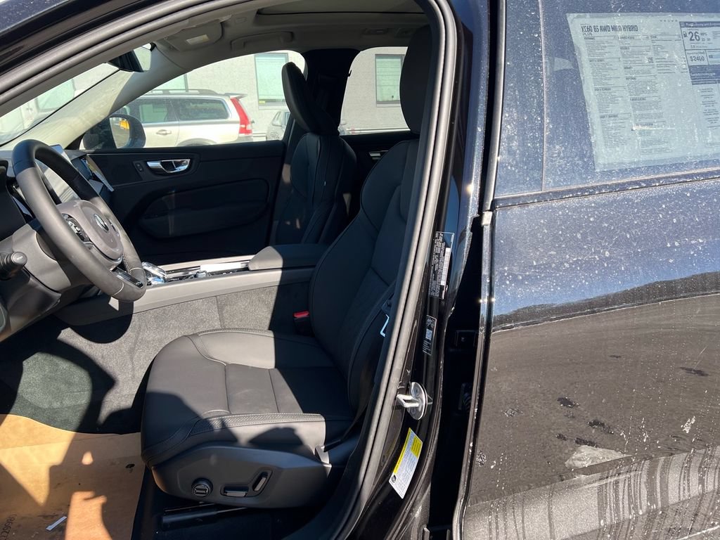New 2026 Volvo XC60 B5 Plus w/ Protection Package Premier AWD/4WD image 11