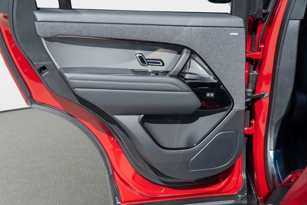 New 2025 Land Rover Range Rover Sport Dynamic SE AWD/4WD image 28