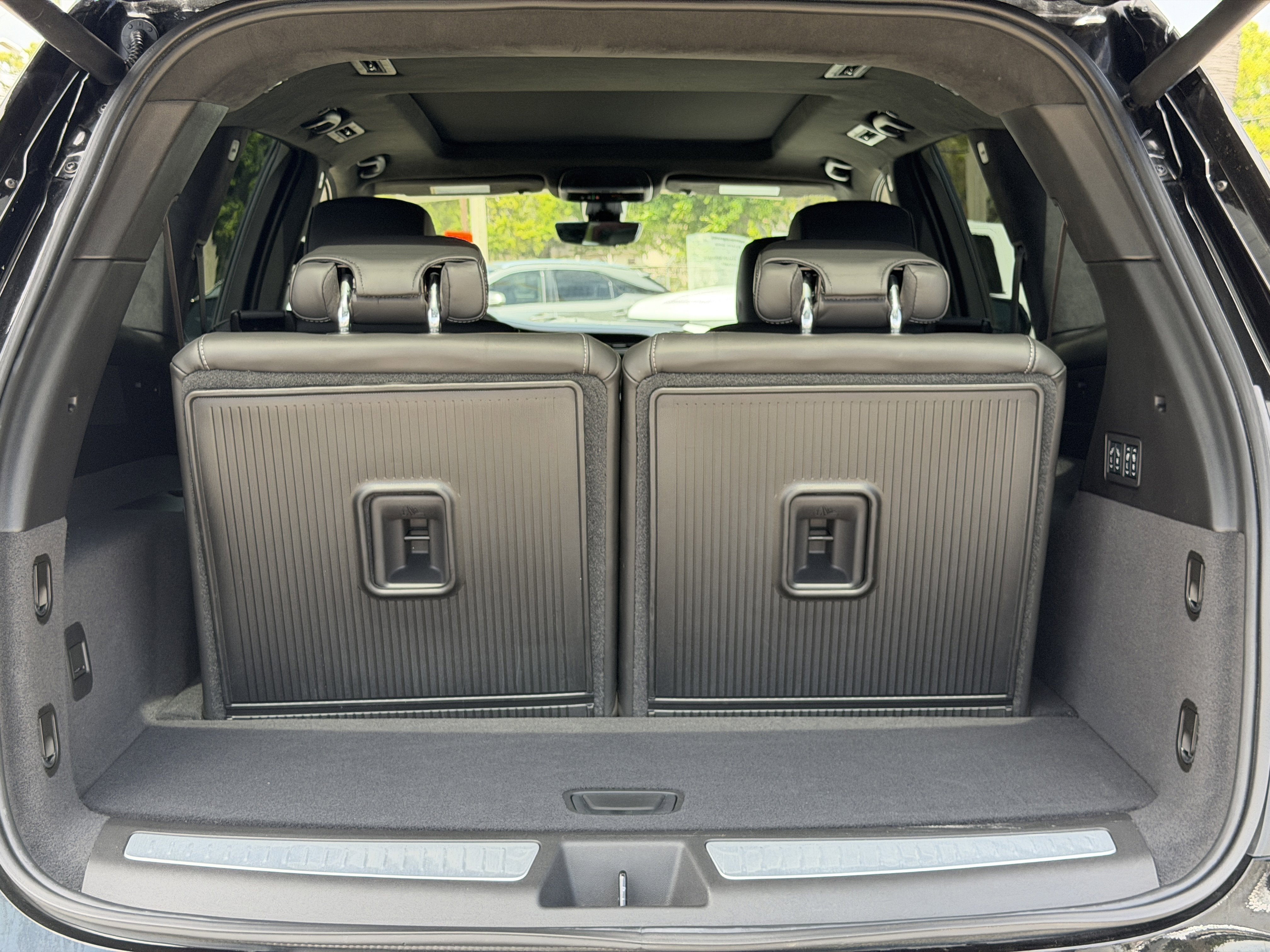 Certified 2025 Cadillac XT6 Sport w/ Platinum Package image 10