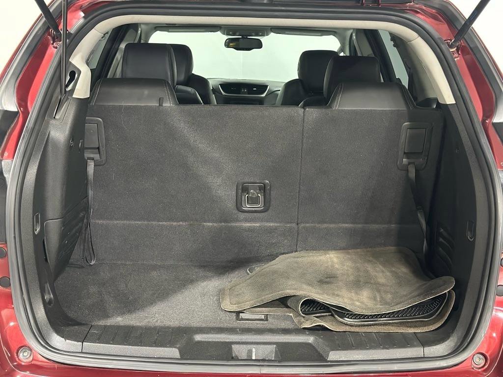 Used 2017 Chevrolet Traverse LT image 39