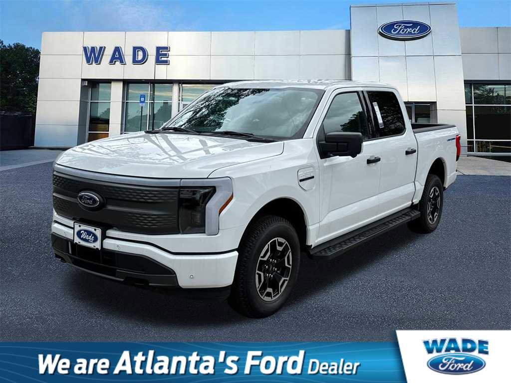 New 2023 Ford F150 Lightning XLT w/ Tow Technology Package