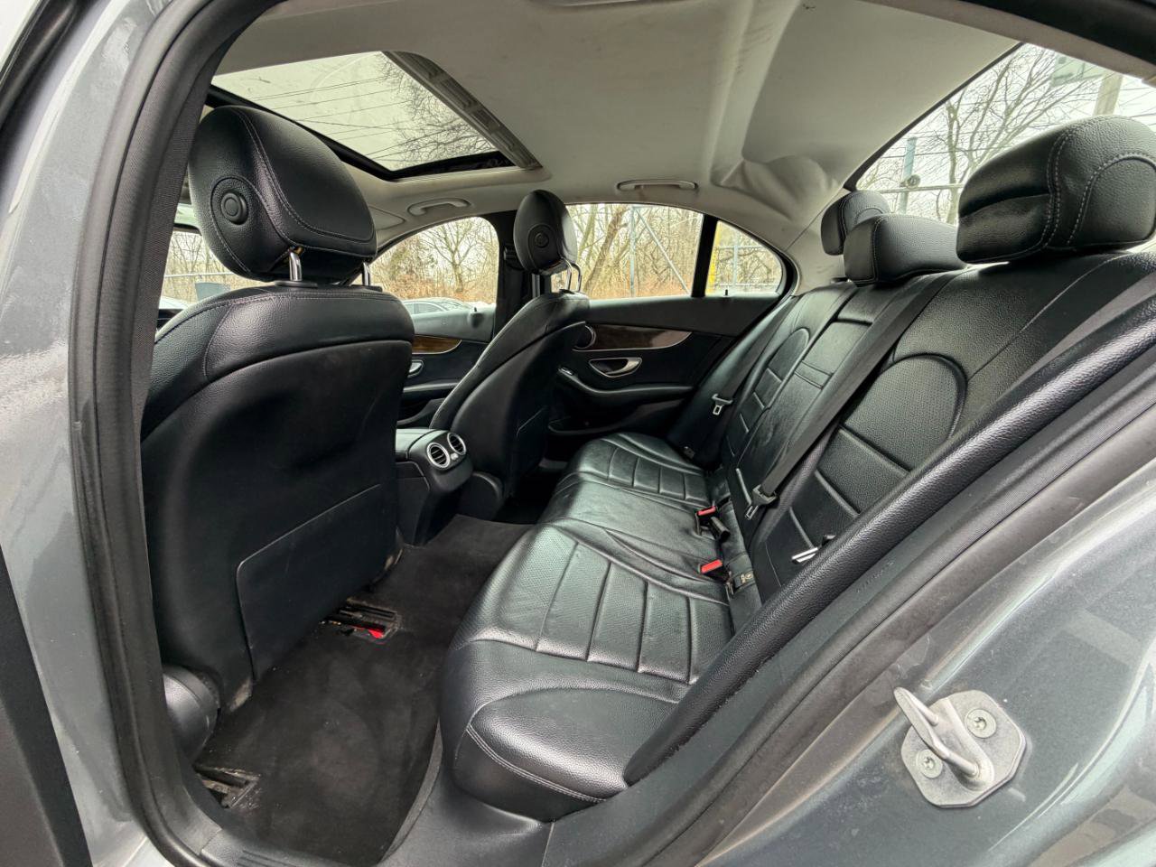 Used 2018 Mercedes-Benz C 300 4MATIC Sedan image 24