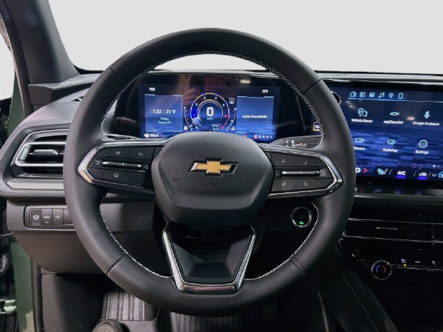 New 2027 Chevrolet Traverse LT w/ Sun and Wheel Package FWD image 13