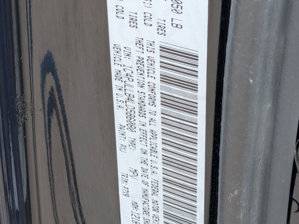 Used 2020 Jeep Cherokee Latitude Plus w/ Cold Weather Group image 30