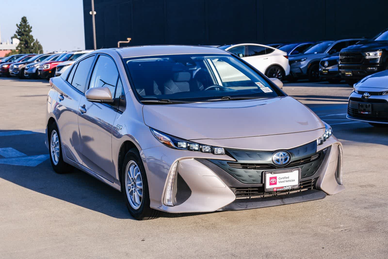Certified 2022 Toyota Prius Prime LE FWD image 3