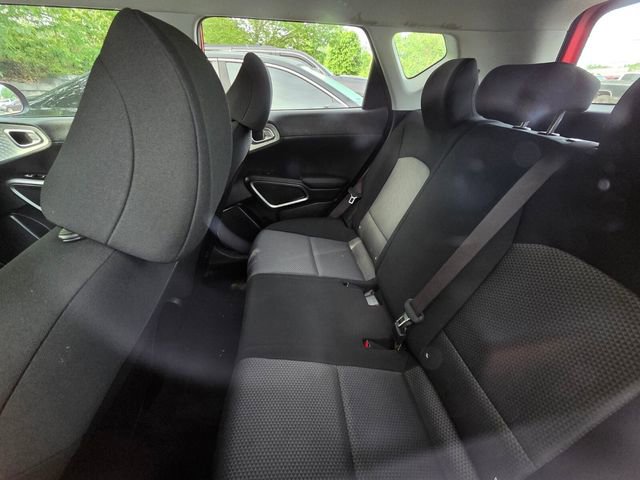 Used 2024 Kia Soul LX FWD image 10