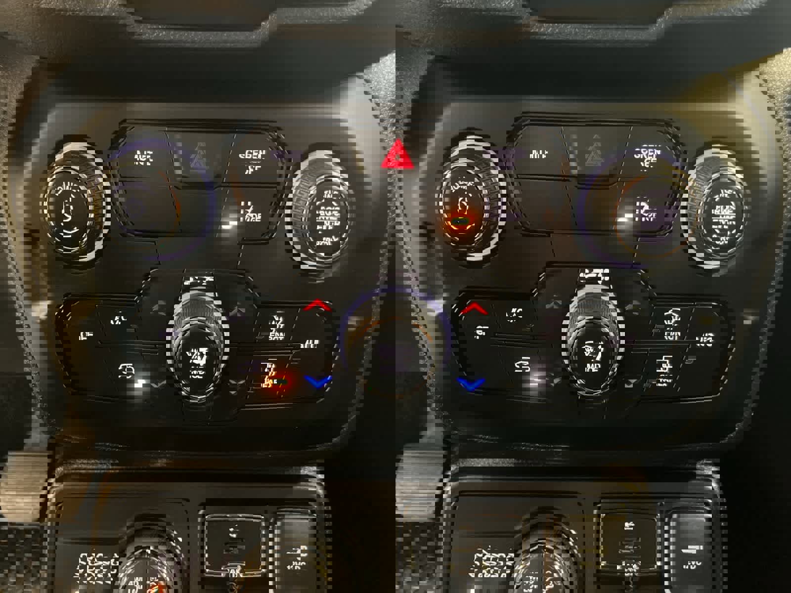 Used 2023 Jeep Renegade Trailhawk image 19