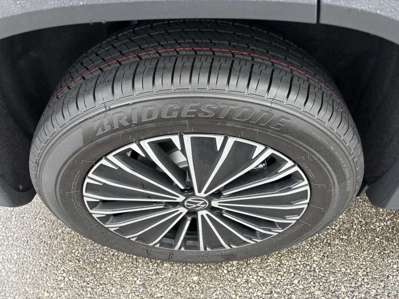 New 2026 Volkswagen Tiguan S AWD/4WD image 10