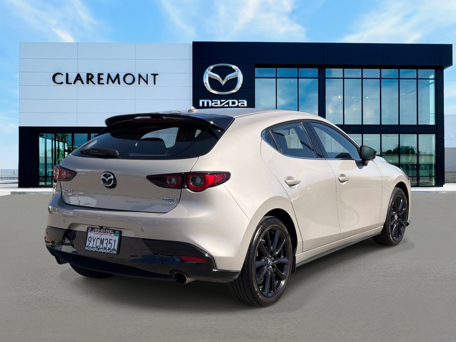 Used 2026 MAZDA MAZDA3 Hatchback w/Premium Plus Pkg AWD/4WD image 5