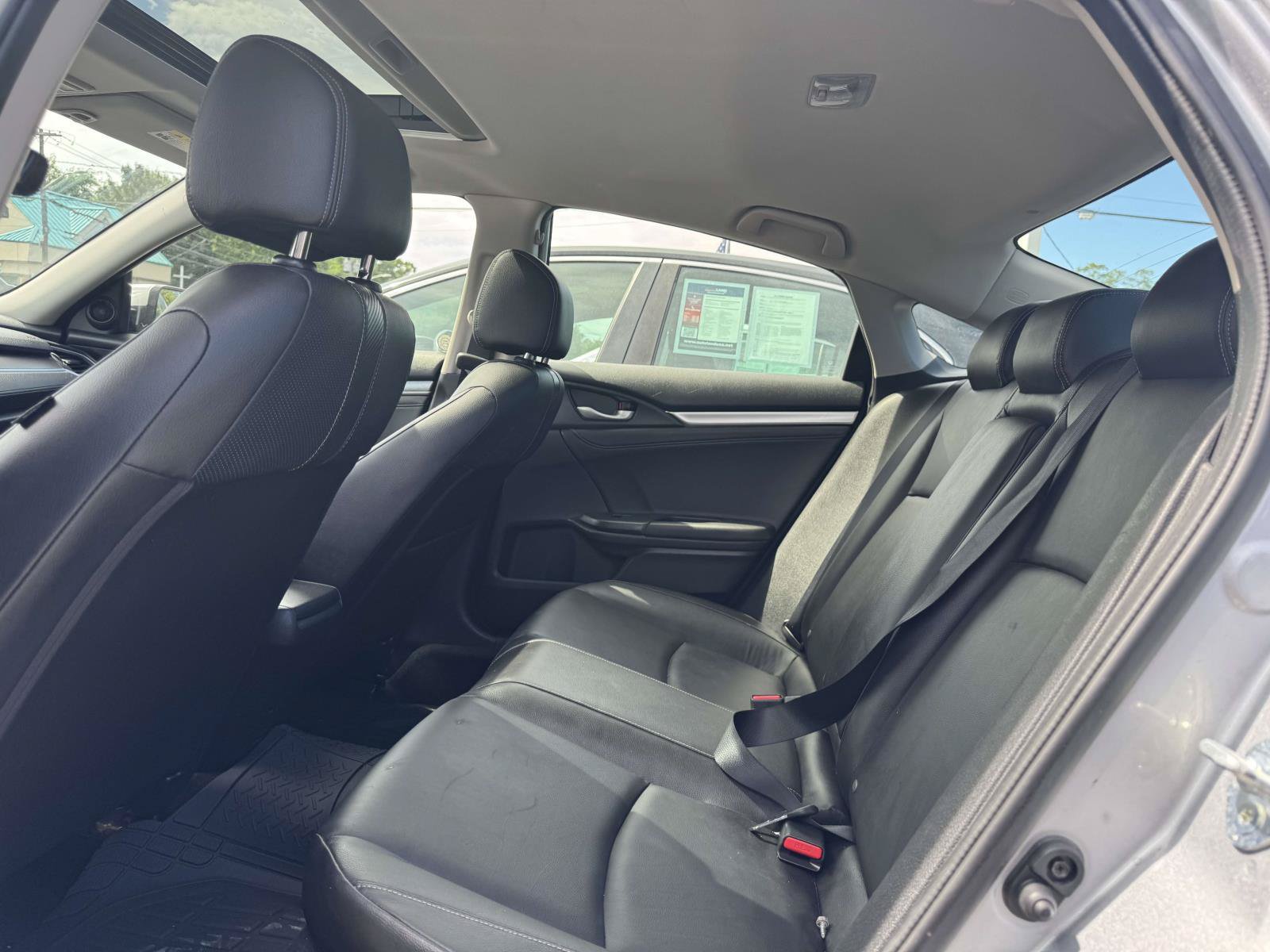 Used 2018 Honda Civic EX-L image 7