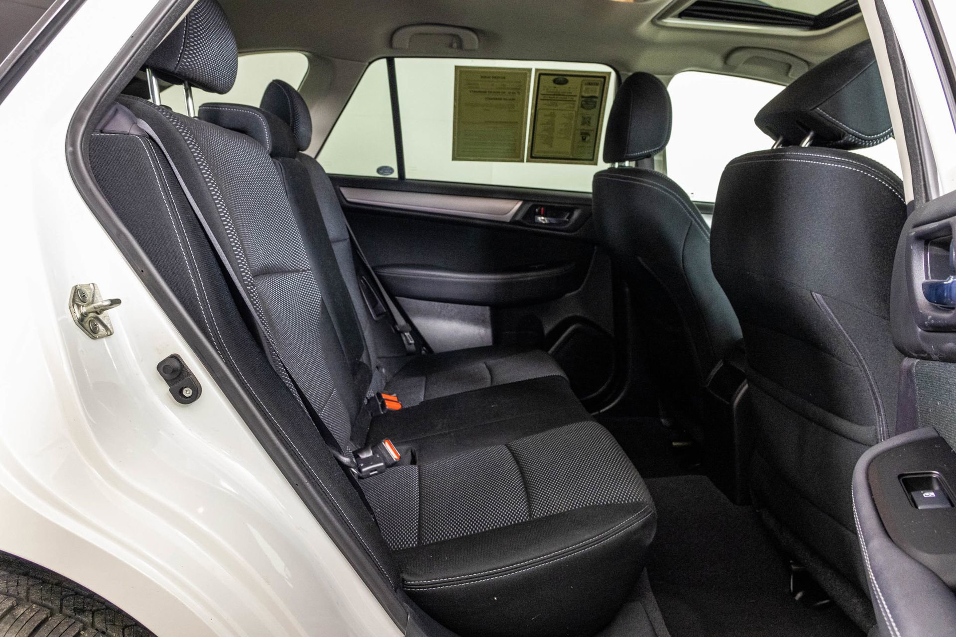 Used 2017 Subaru Outback 2.5i Premium AWD/4WD image 44