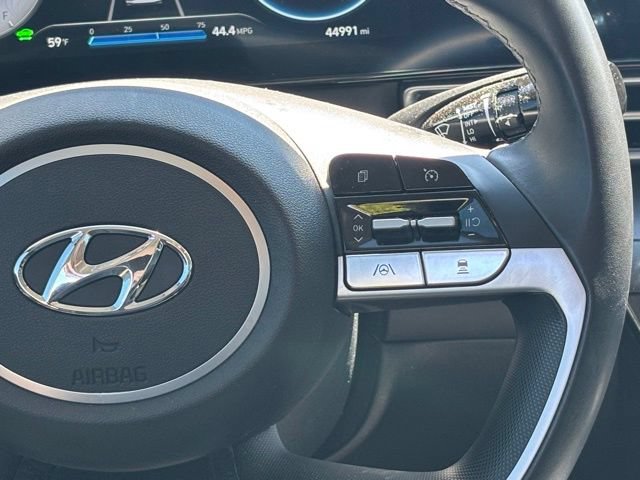 Used 2023 Hyundai Elantra Limited FWD image 23