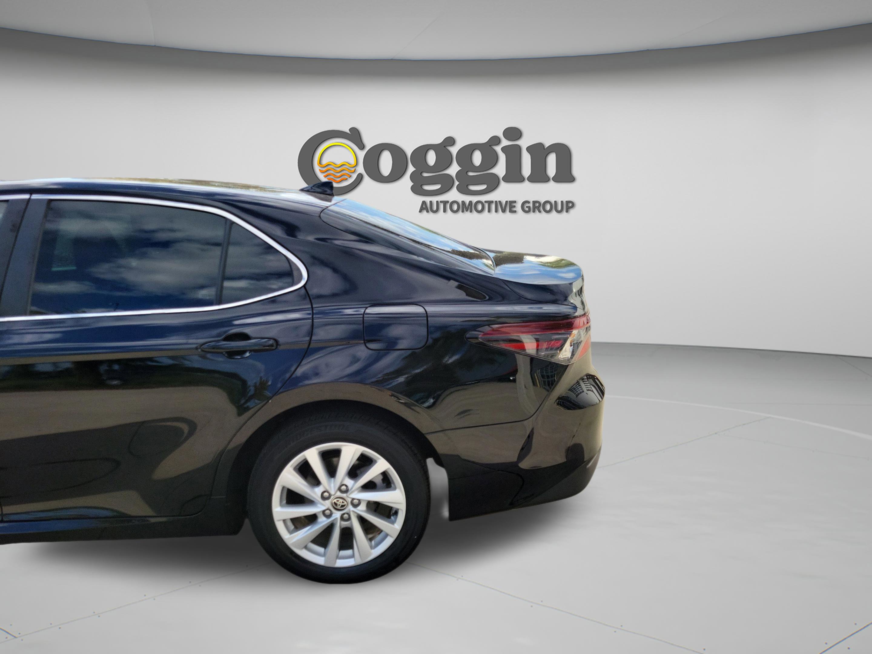 Certified 2023 Toyota Camry LE FWD image 30
