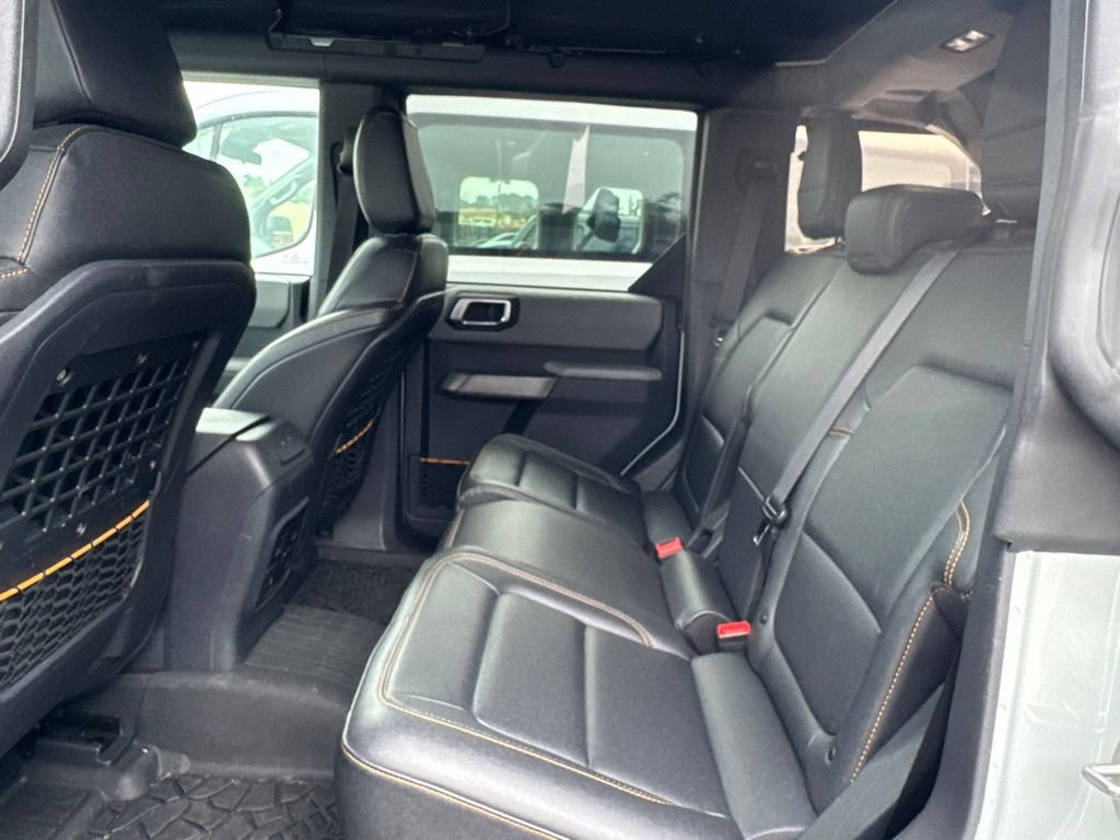 Used 2023 Ford Bronco Badlands w/ Sasquatch Package AWD/4WD image 15