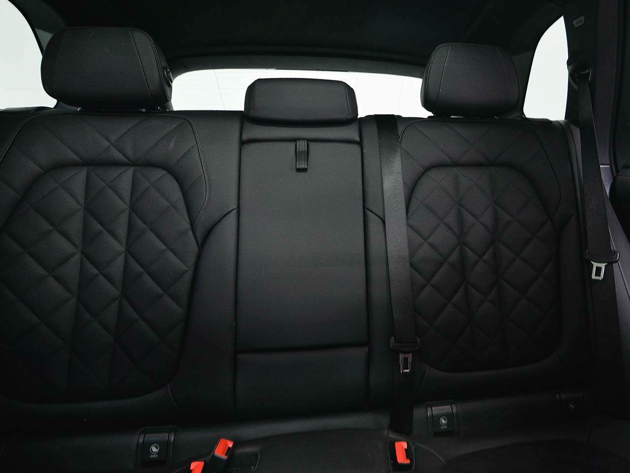 Used 2026 BMW X5 xDrive50e AWD/4WD image 9