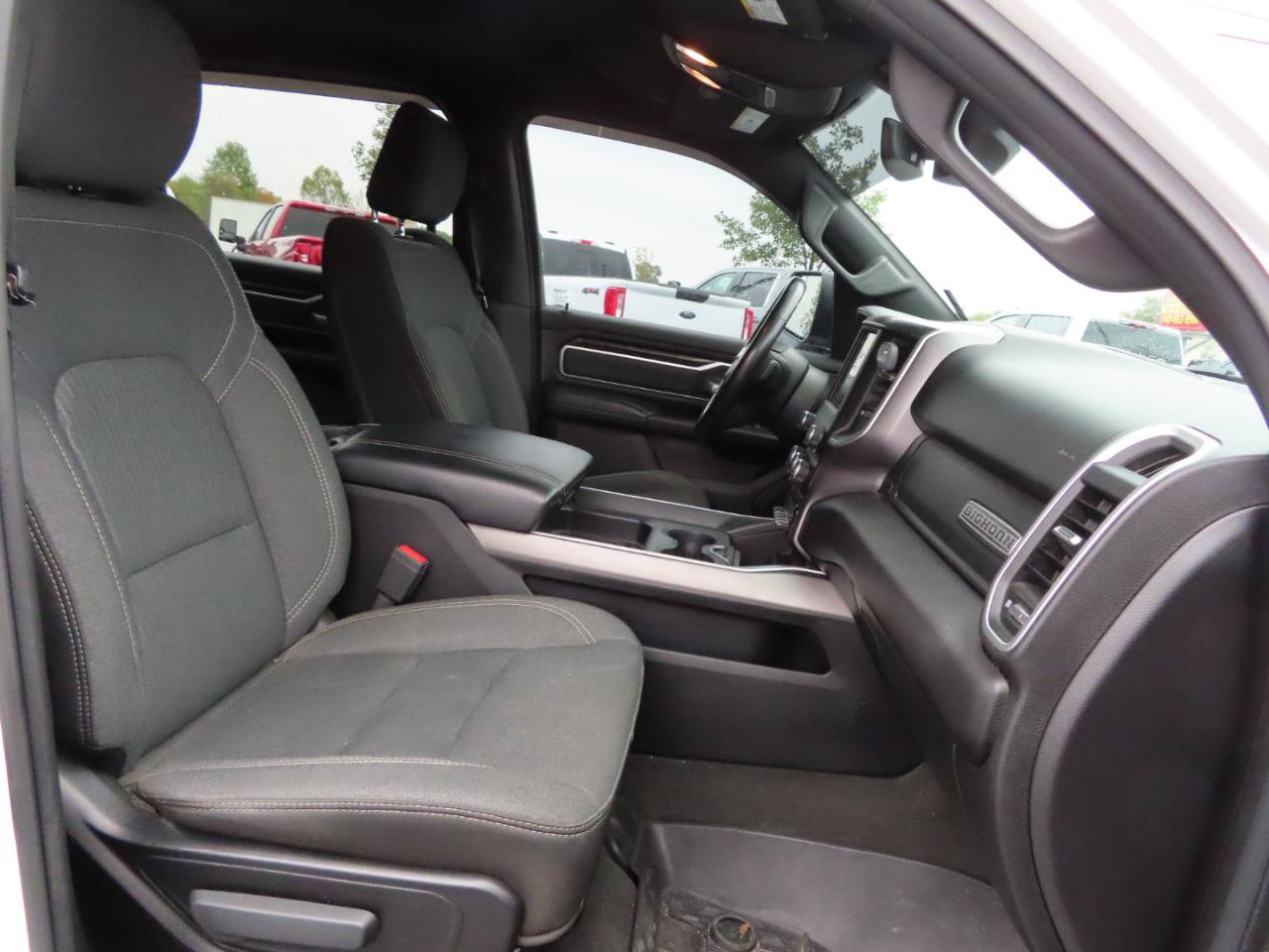 Used 2020 RAM 1500 Big Horn AWD/4WD image 32