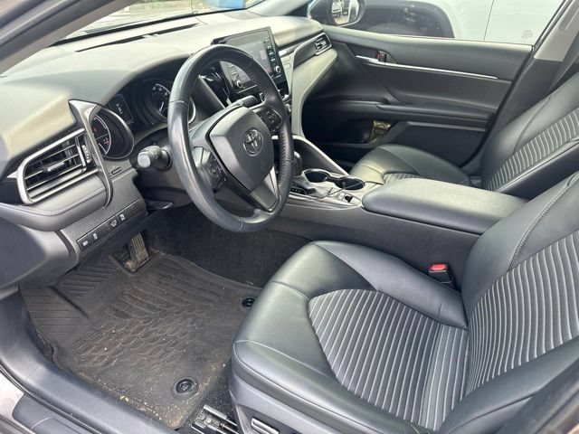 Used 2022 Toyota Camry SE FWD image 6