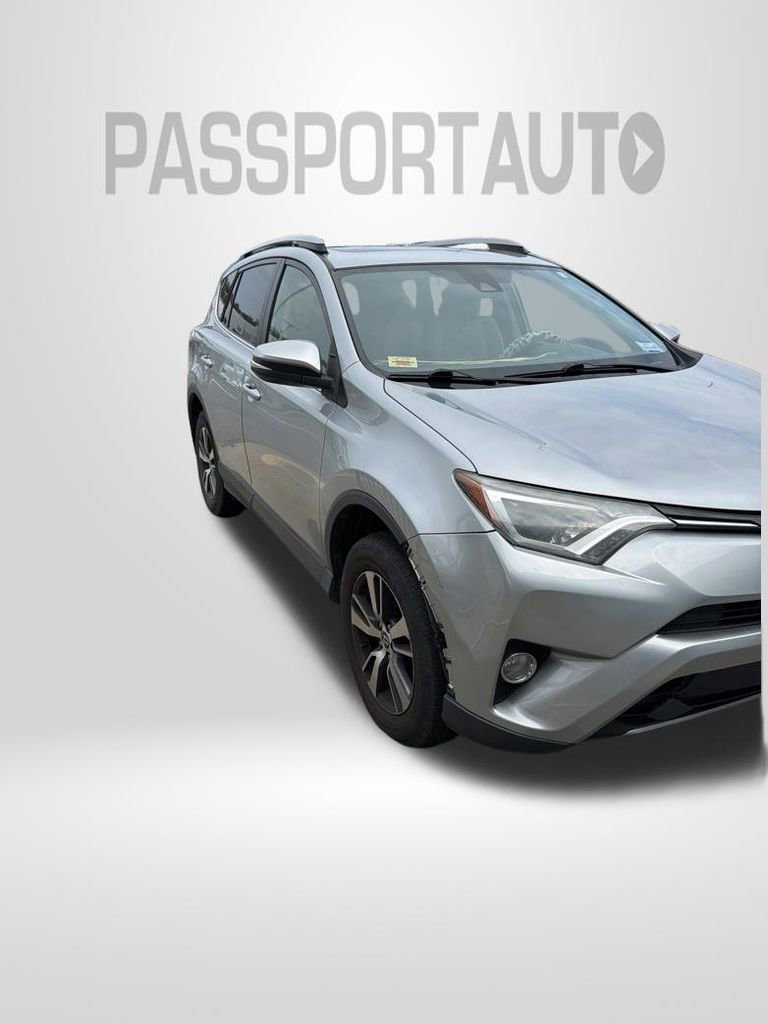 Used 2018 Toyota RAV4 XLE image 3