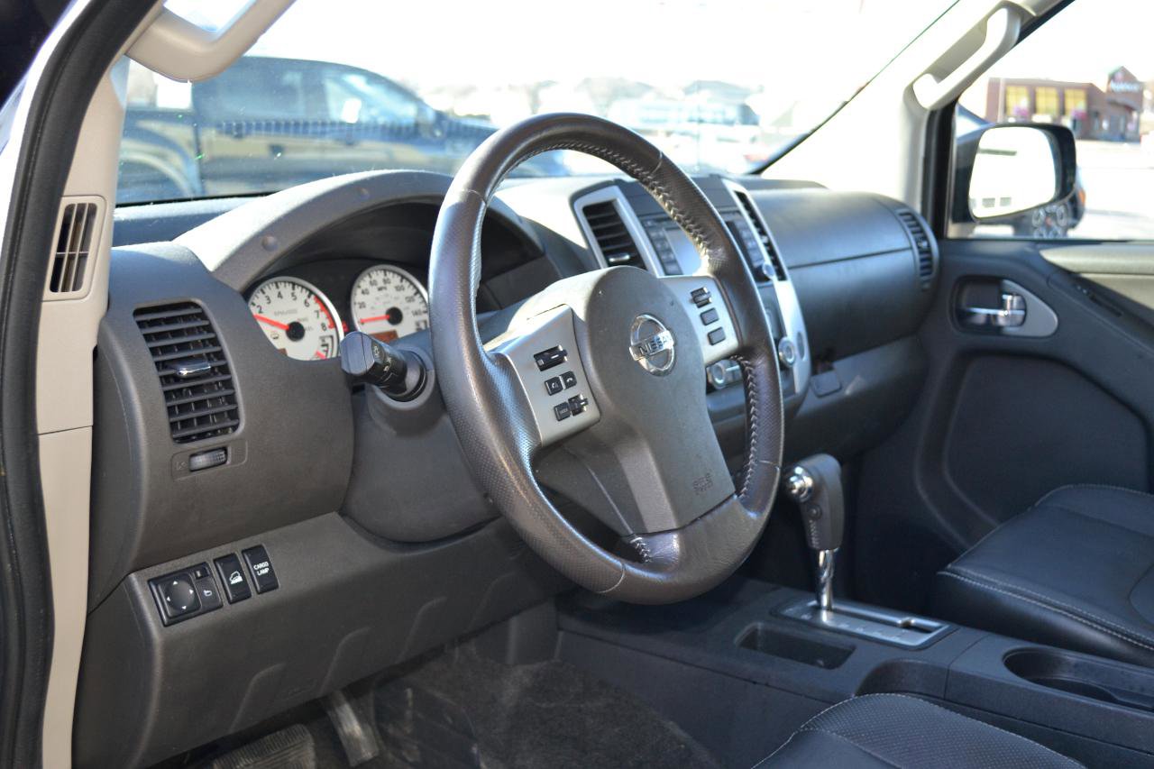 Used 2016 Nissan Frontier PRO-4X w/ Pro-4x Luxury Package image 12