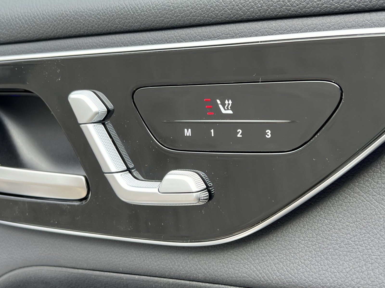 New 2026 Mercedes-Benz GLC 300 4MATIC image 33