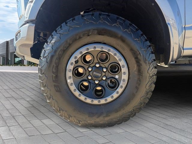 Used 2025 Ford F150 Raptor AWD/4WD image 9