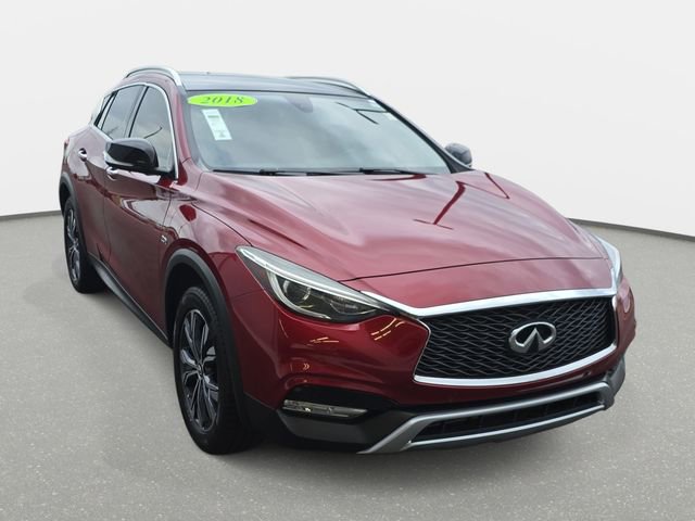 Used 2018 INFINITI QX30 Premium w/ Navigation Package image 3