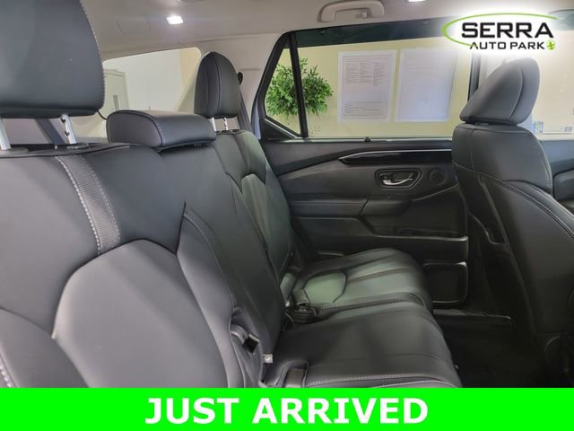 Certified 2025 Honda Pilot Touring image 10