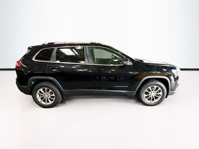 Used 2020 Jeep Cherokee Latitude Plus w/ Cold Weather Group AWD/4WD image 5
