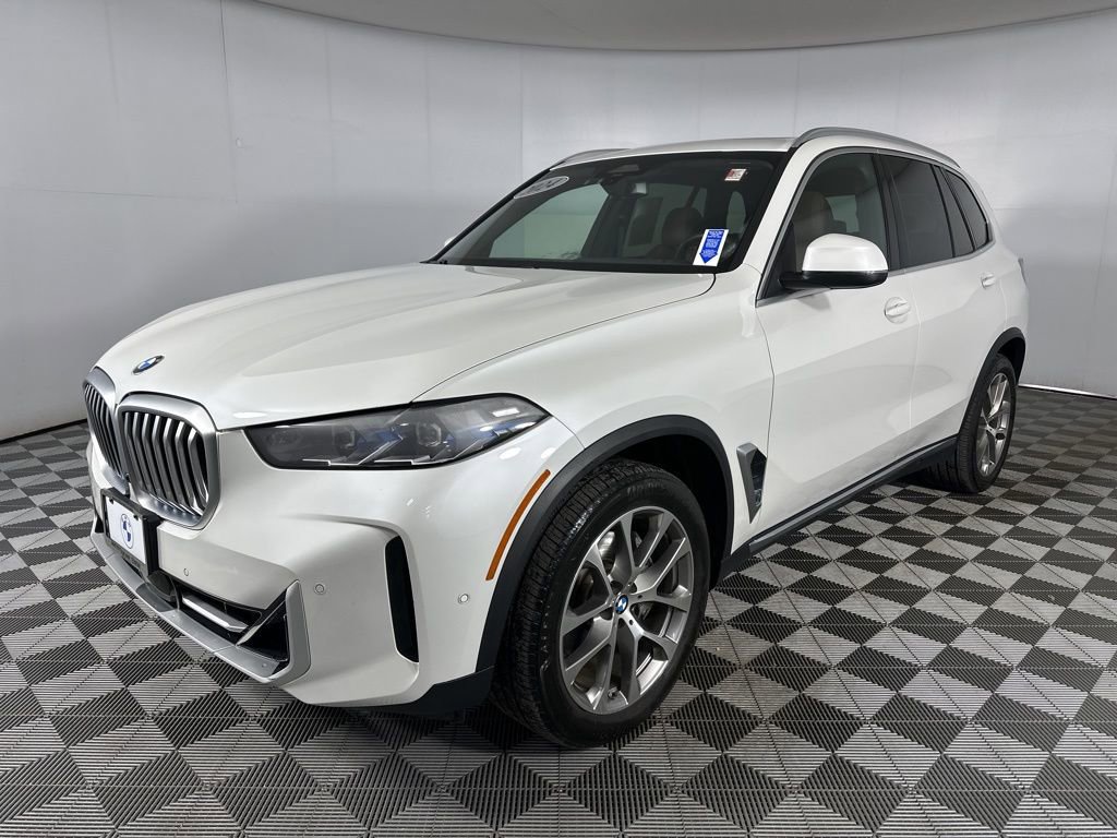 Certified 2024 BMW X5 xDrive40i w/ Premium Package image 4