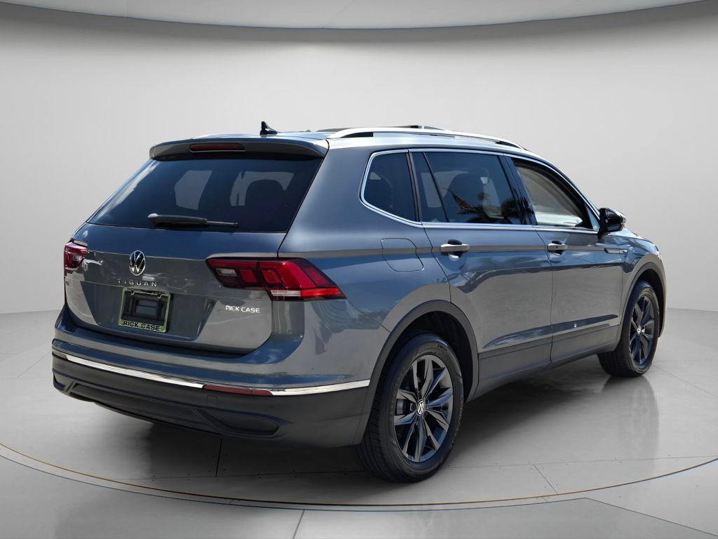 Certified 2023 Volkswagen Tiguan SE FWD image 7