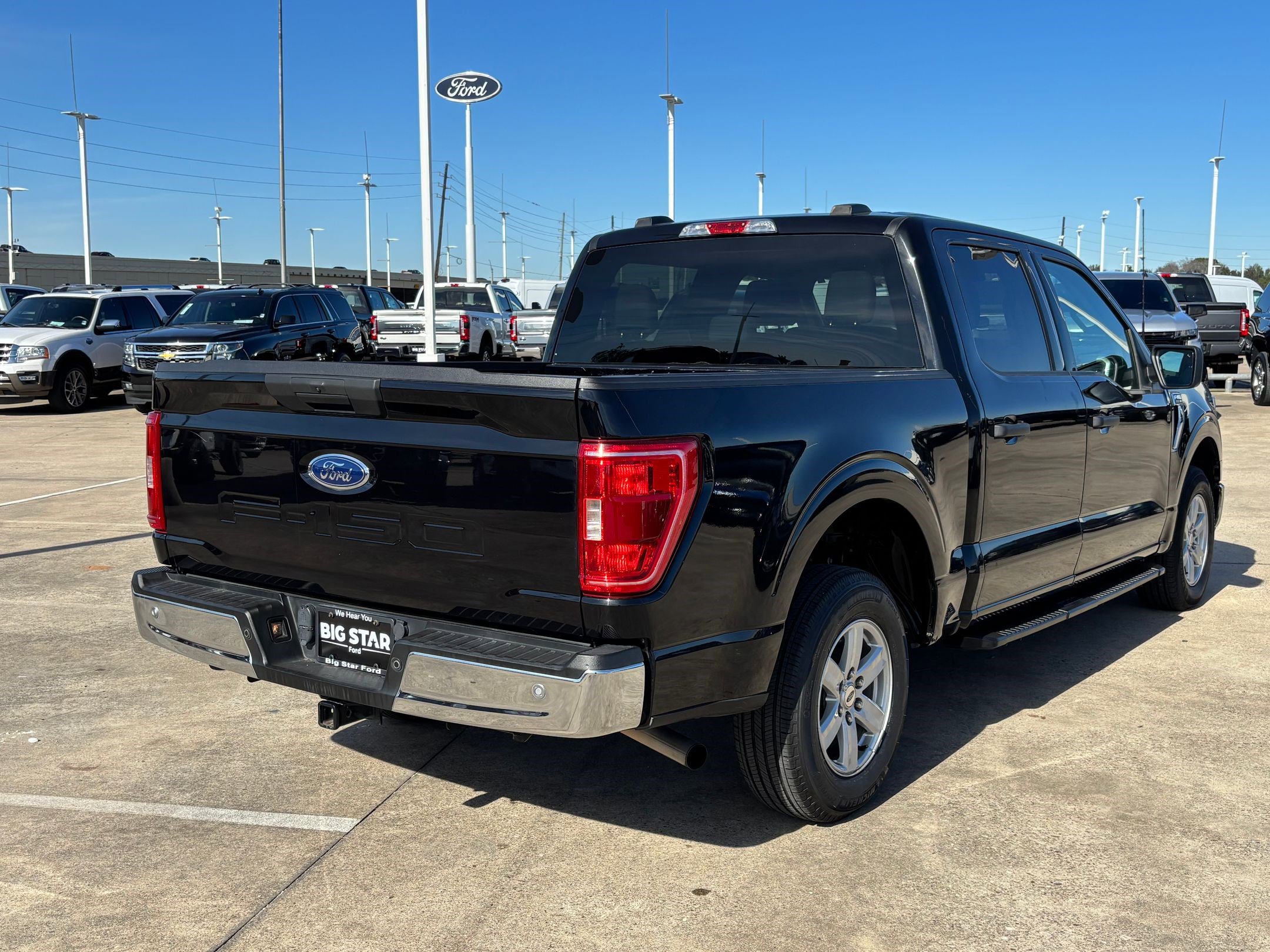 Used 2022 Ford F150 XLT w/ Equipment Group 301A Mid image 3
