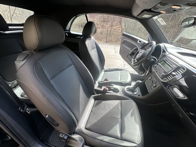 Used 2013 Volkswagen Beetle 2.5 image 24