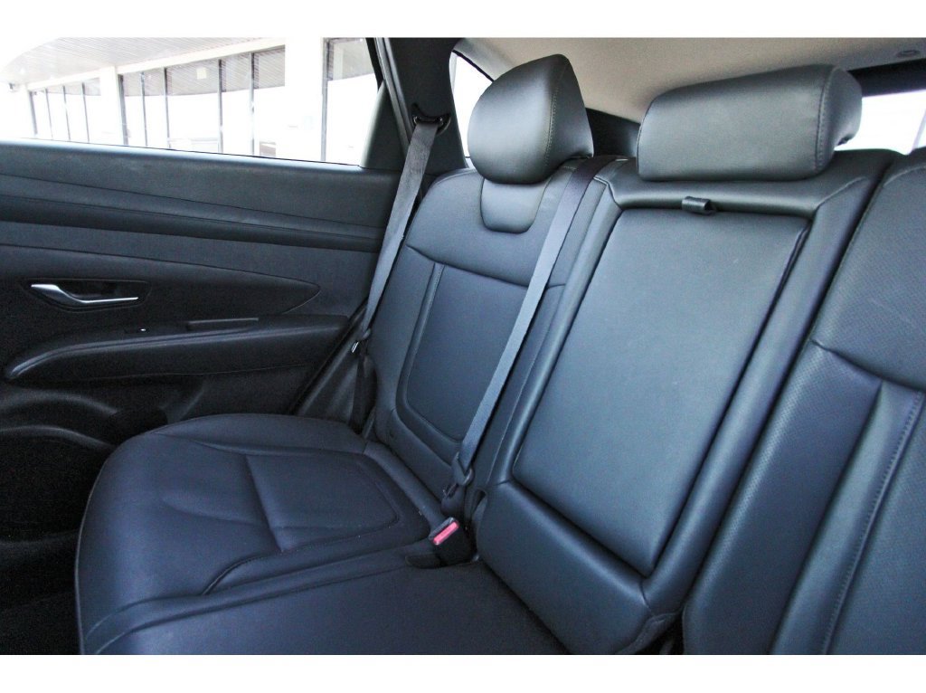Used 2025 Hyundai Tucson SEL FWD image 12