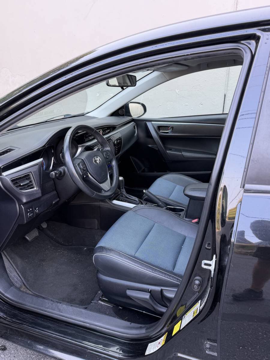 Used 2015 Toyota Corolla S FWD image 12