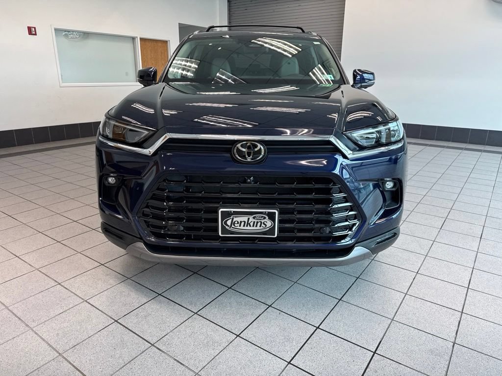 Used 2026 Toyota Grand Highlander AWD image 7