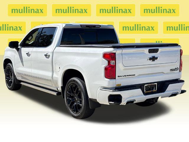 Used 2023 Chevrolet Silverado 1500 High Country w/ High Country Premium Package AWD/4WD image 10