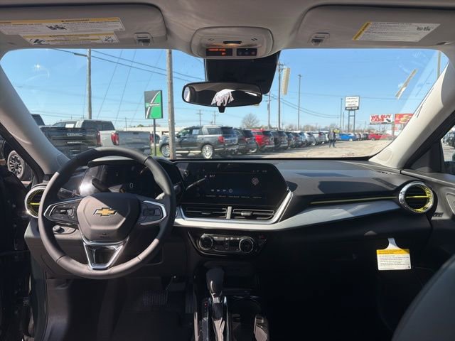 New 2026 Chevrolet Trax LT w/ Driver Confidence Package FWD image 31