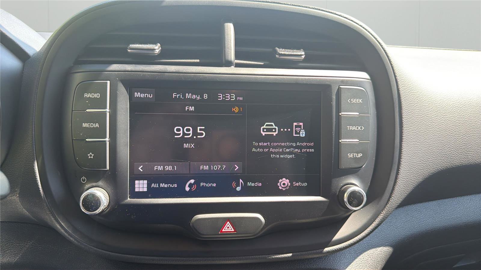 Used 2024 Kia Soul LX w/ Option Group 015 FWD image 17