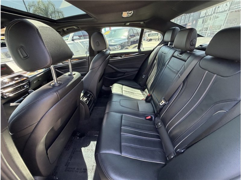 Used 2019 BMW 540i w/ Convenience Package RWD image 21