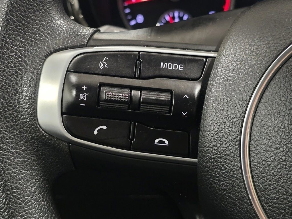 Used 2022 Kia K5 LXS image 31