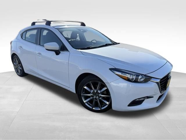 Used 2018 MAZDA MAZDA3 Touring image 1